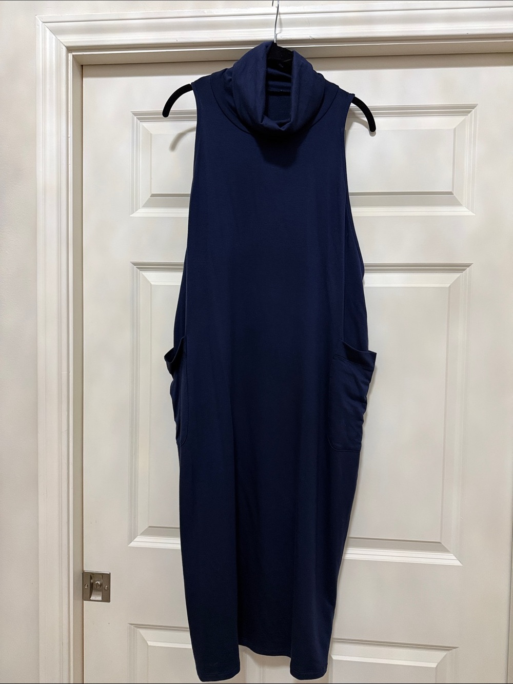 Sleeveless Navy Turtleneck Midi Dress with Side Pockets